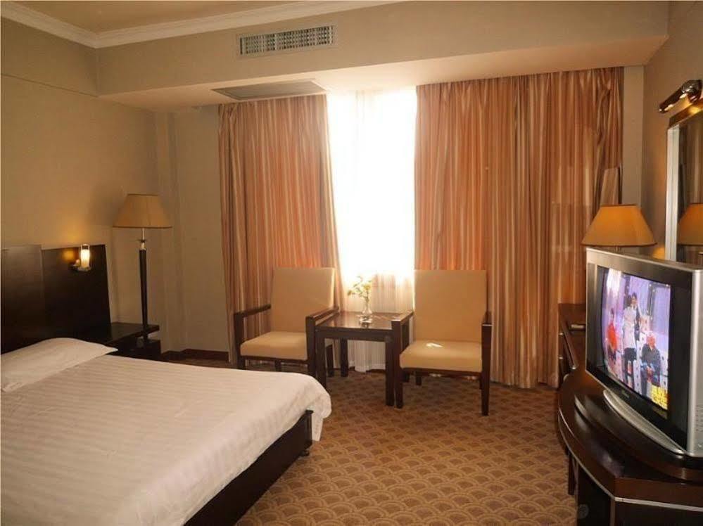 Guilin Lifeng Hotel Exterior photo